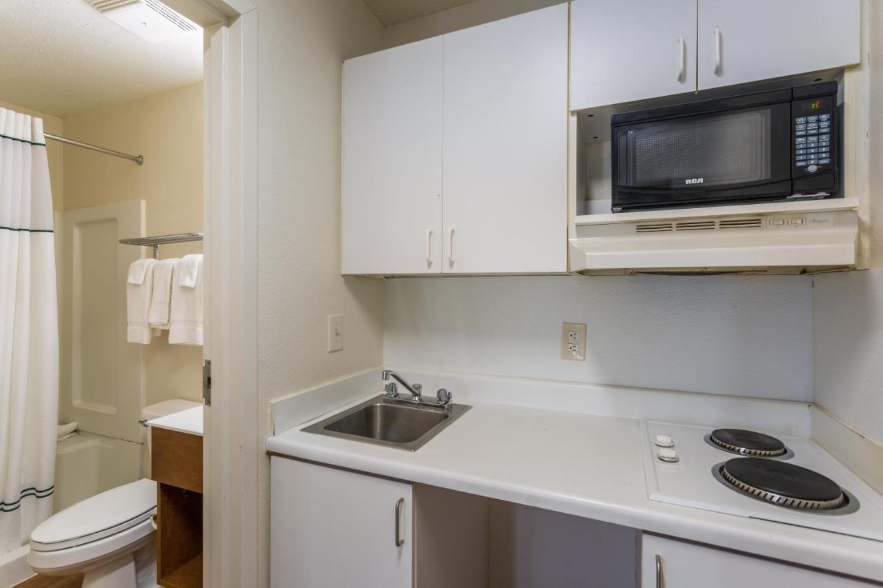 Hometowne Studios By Red Roof Nashville - Airport/Briley Pkwy Extérieur photo