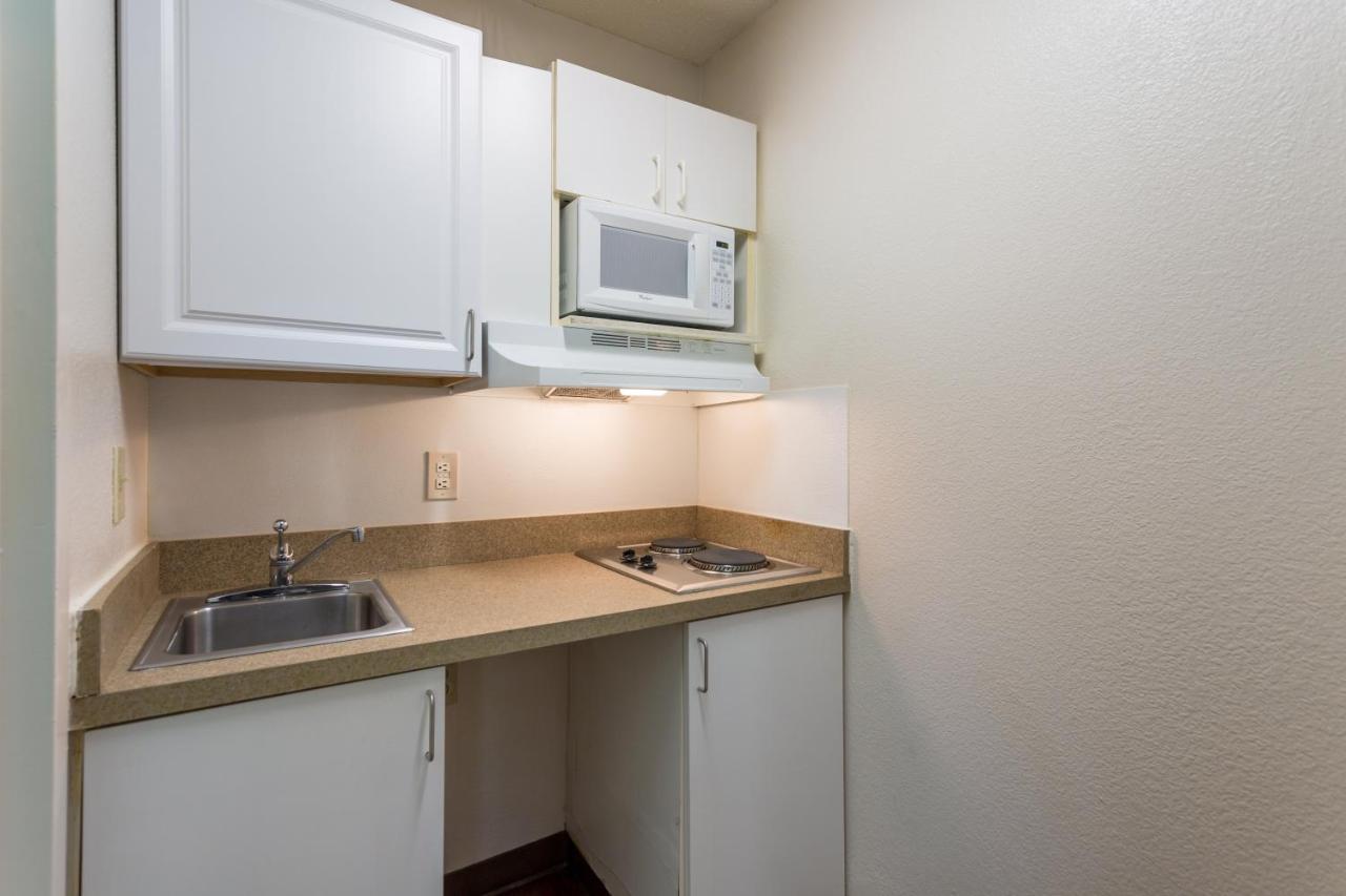 Hometowne Studios By Red Roof Nashville - Airport/Briley Pkwy Extérieur photo
