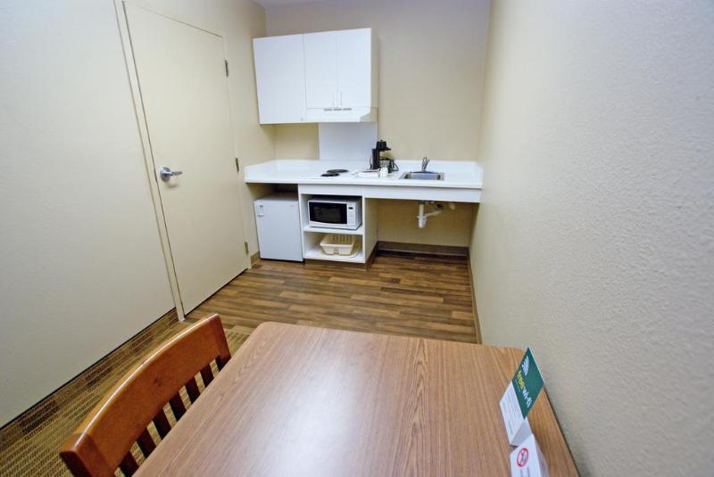 Hometowne Studios By Red Roof Nashville - Airport/Briley Pkwy Extérieur photo
