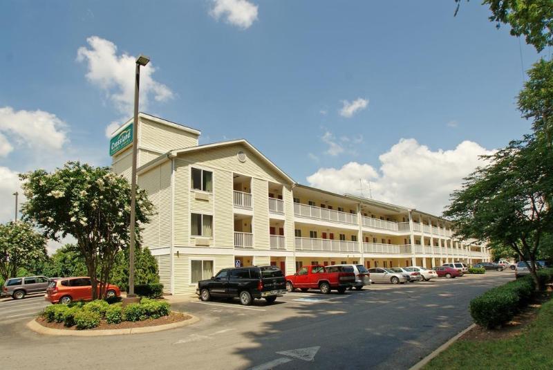 Hometowne Studios By Red Roof Nashville - Airport/Briley Pkwy Extérieur photo
