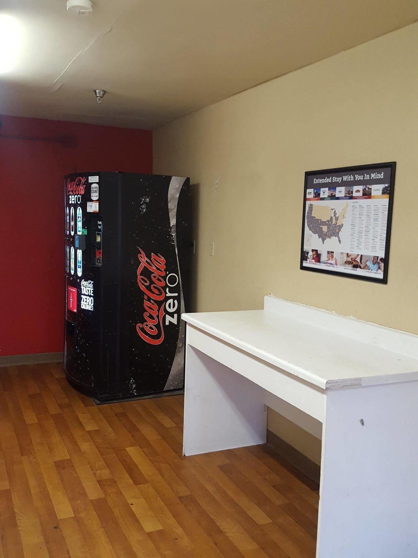Hometowne Studios By Red Roof Nashville - Airport/Briley Pkwy Extérieur photo